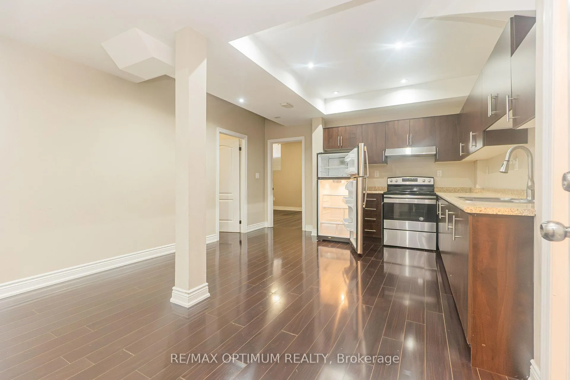 Photo 6 of Unit Basement, 3 Lampman Crescent, Brampton, Credit Valley — HOMEH