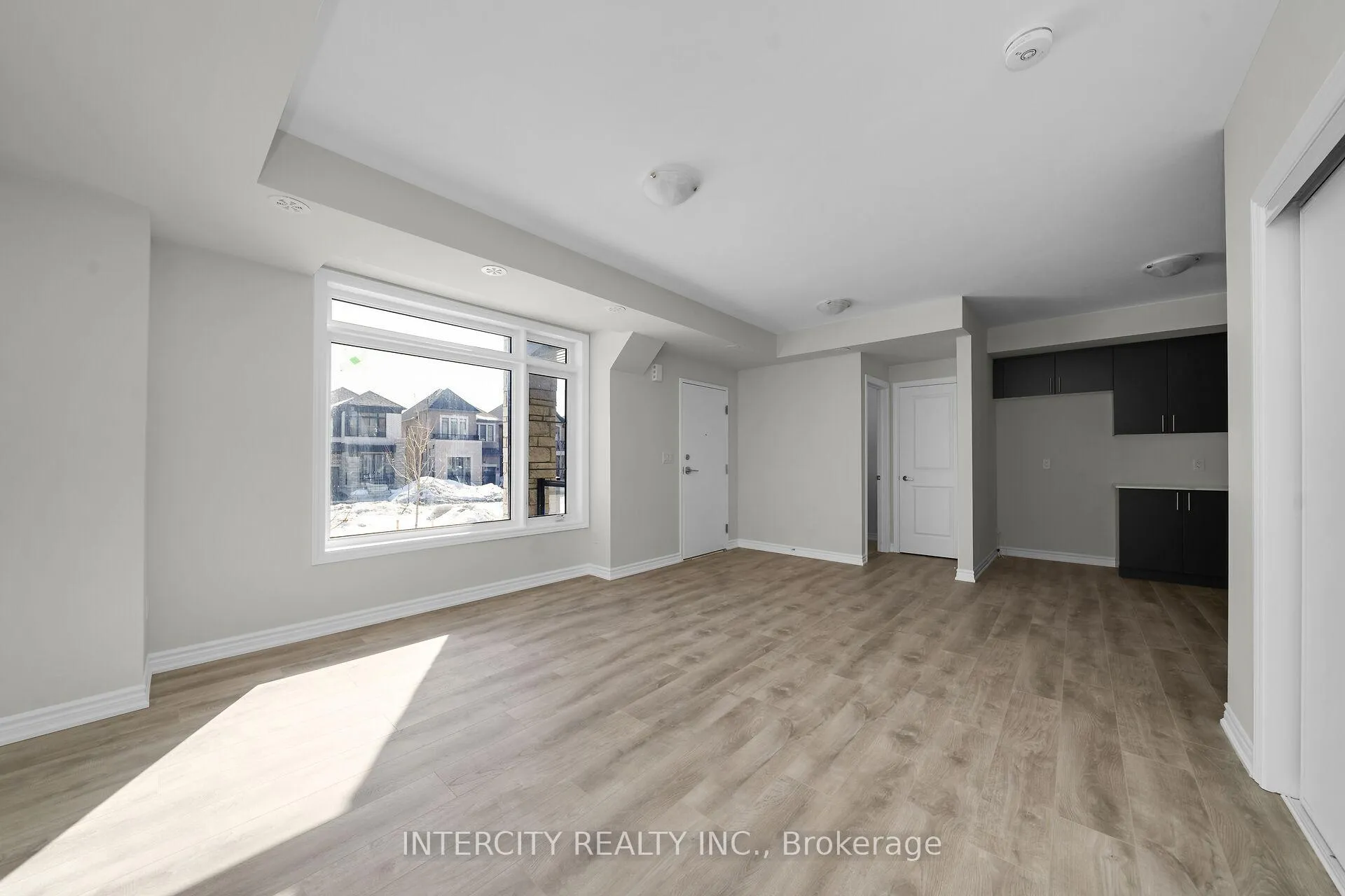 Photo 7 of Unit 37F, 13 Vibrant Way, Caledon, Rural Caledon — HOMEH