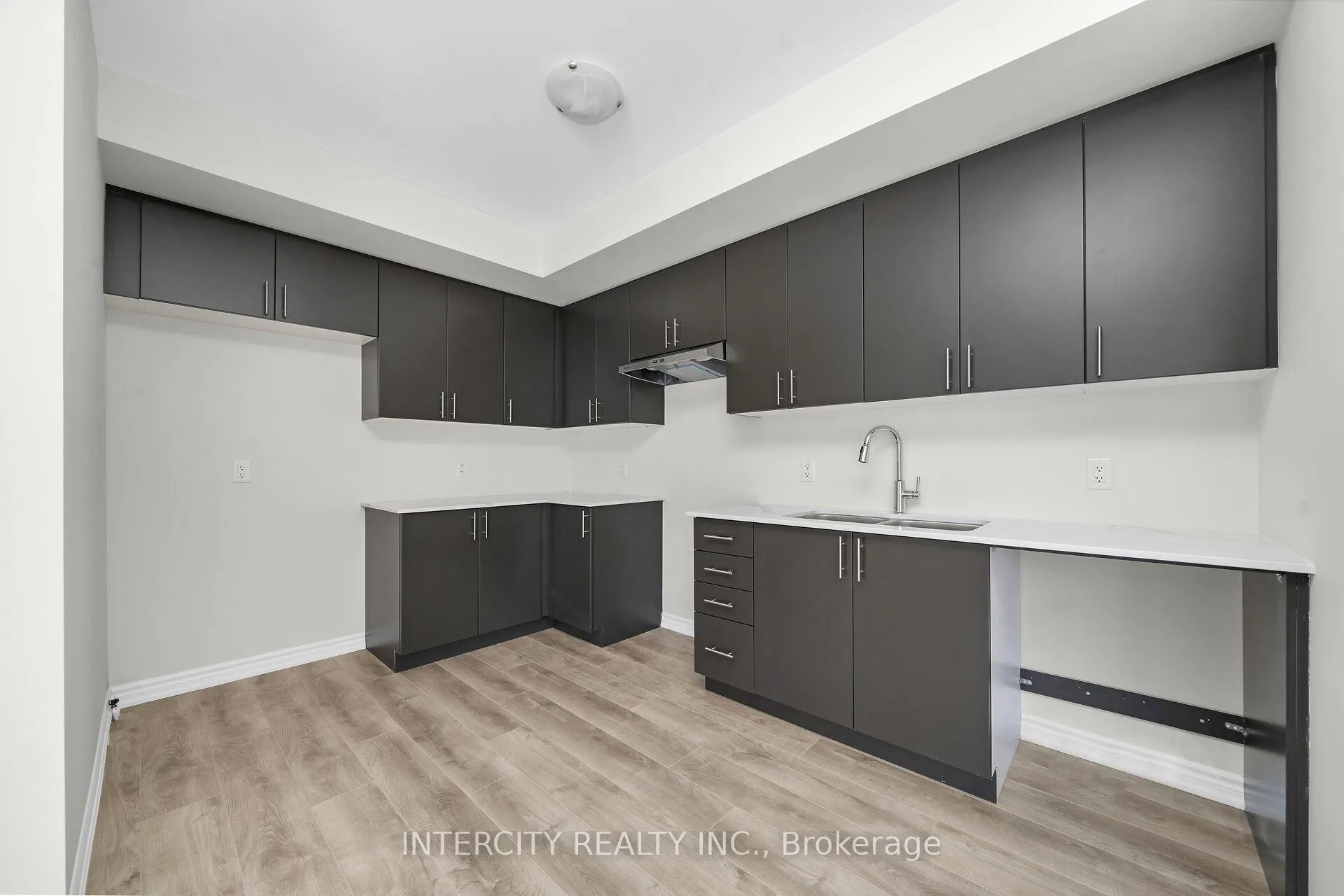 Photo 8 of Unit 37F, 13 Vibrant Way, Caledon, Rural Caledon — HOMEH