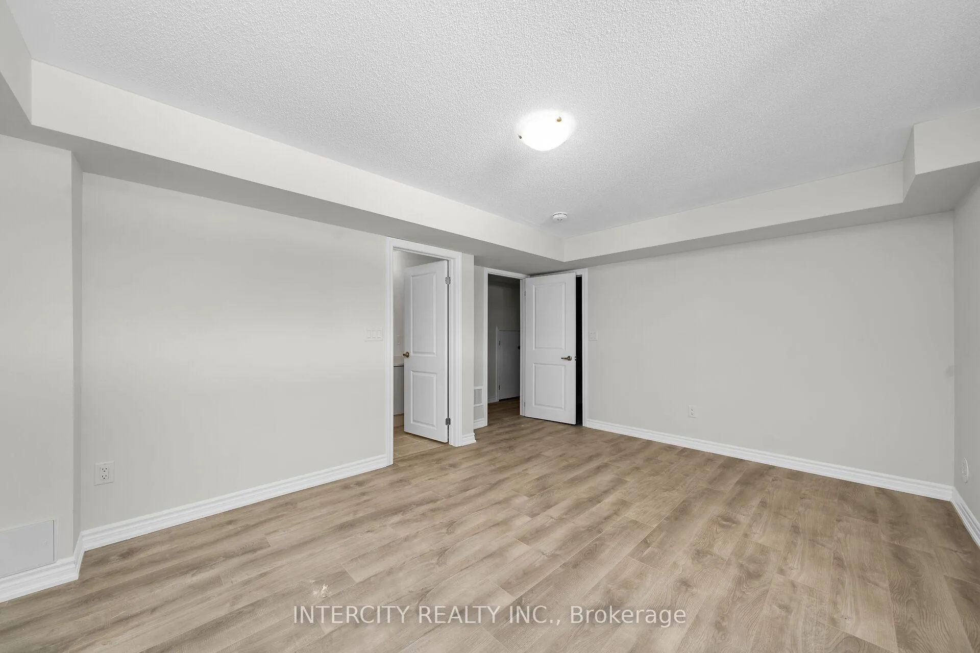 Photo 12 of Unit 37F, 13 Vibrant Way, Caledon, Rural Caledon — HOMEH