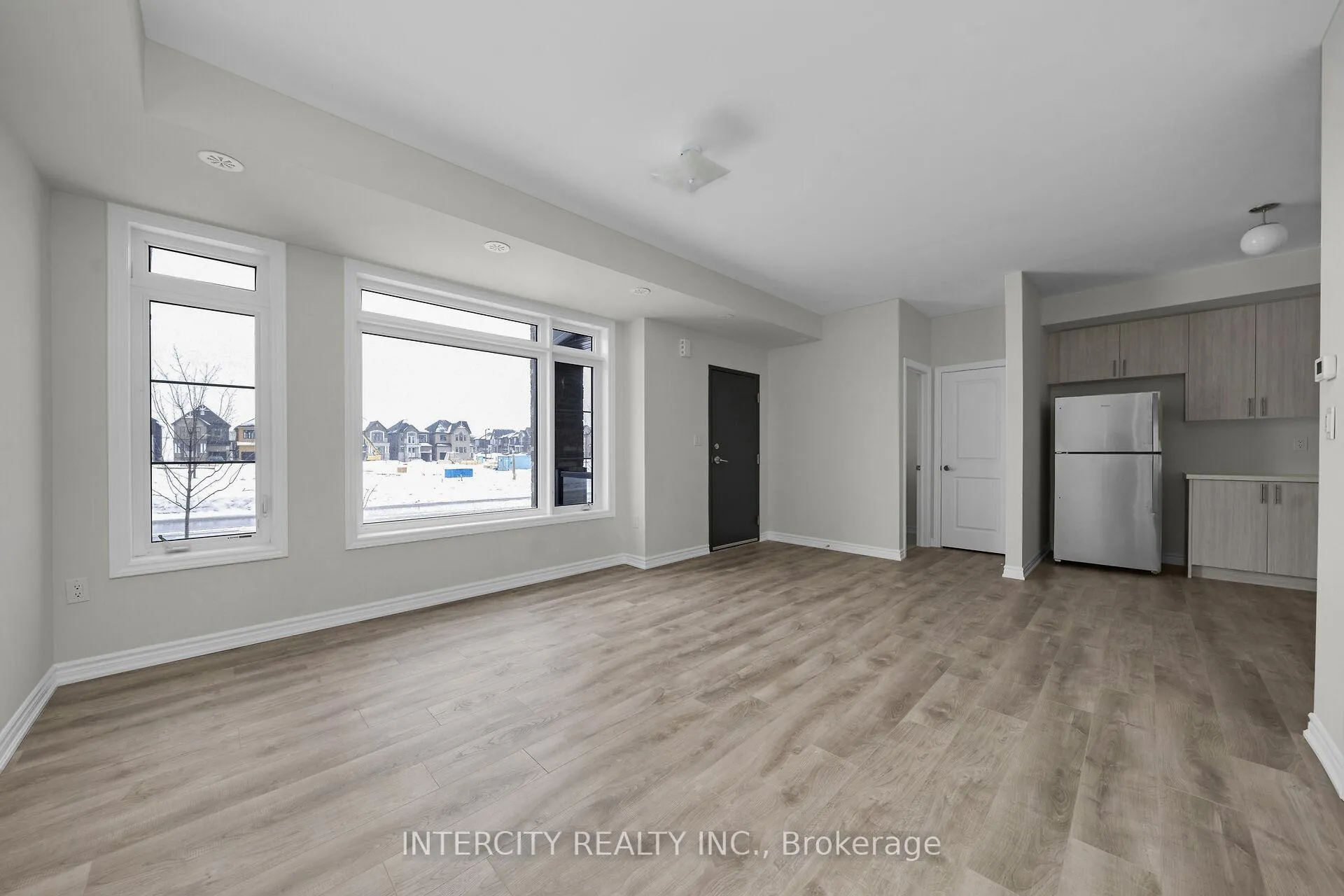 Photo 4 of Unit 10z, 555 Tim Manley Avenue, Caledon, Rural Caledon — HOMEH