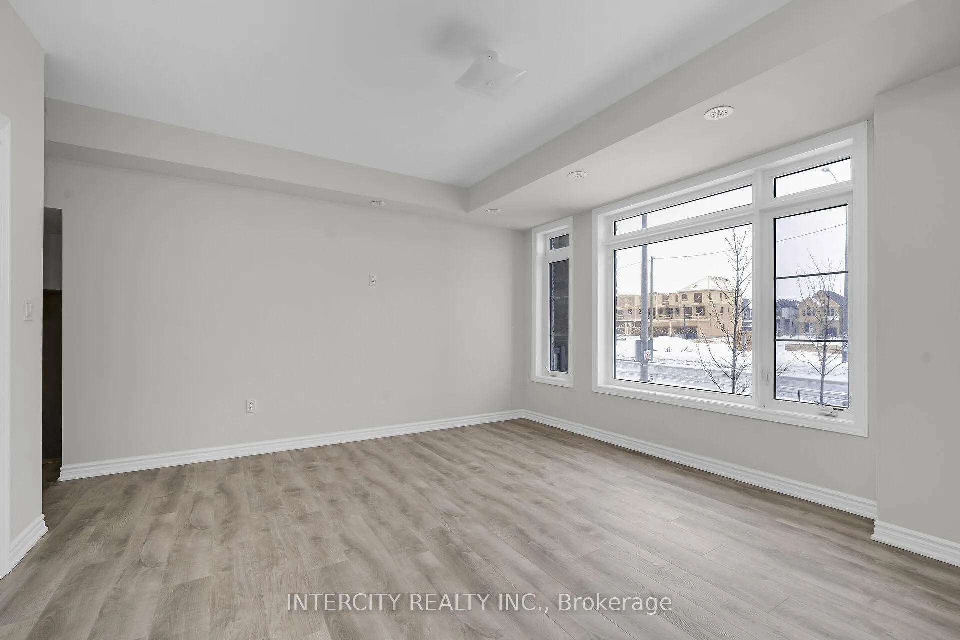 Photo 6 of Unit 10z, 555 Tim Manley Avenue, Caledon, Rural Caledon — HOMEH
