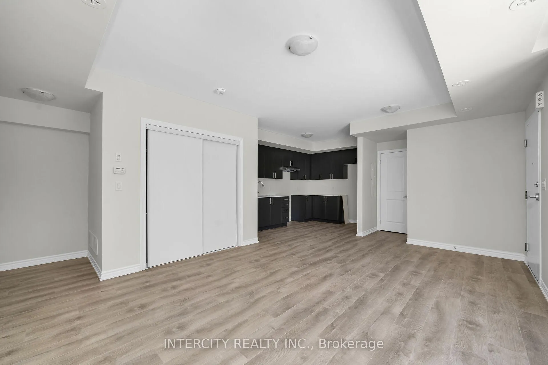 Photo 5 of Unit 46F, 14 Flourish Way, Caledon, Rural Caledon — HOMEH