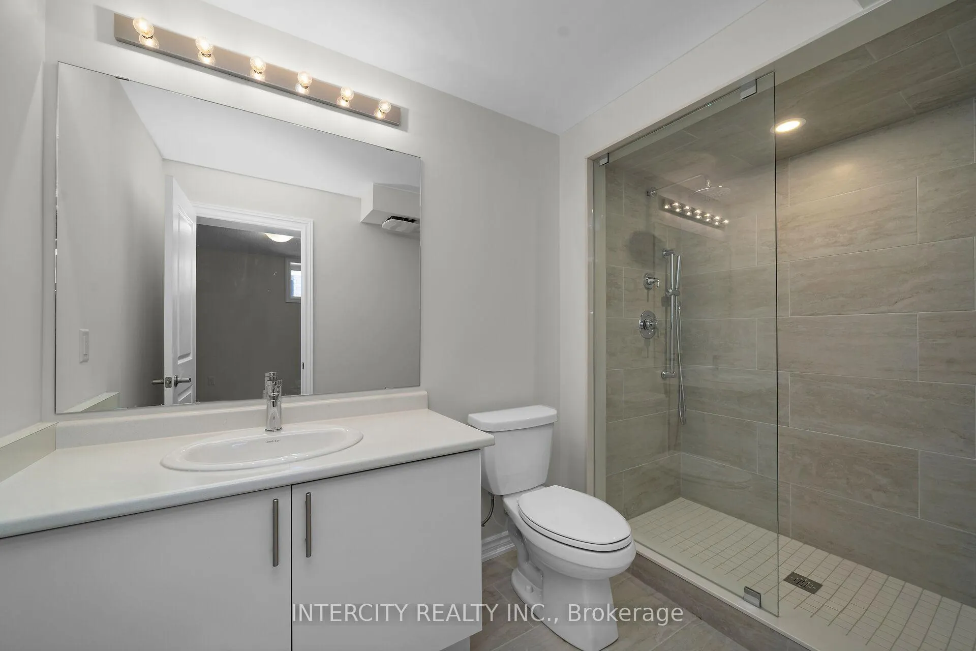 Photo 12 of Unit 46F, 14 Flourish Way, Caledon, Rural Caledon — HOMEH