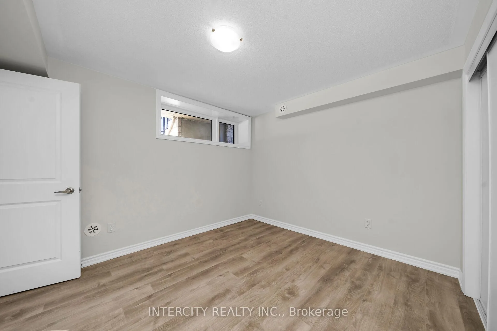 Photo 13 of Unit 46F, 14 Flourish Way, Caledon, Rural Caledon — HOMEH