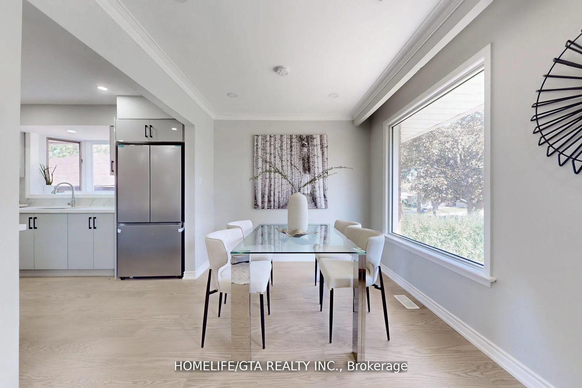 Photo 6 of 16 Woolwick Drive, Scarborough, Woburn — HOMEH
