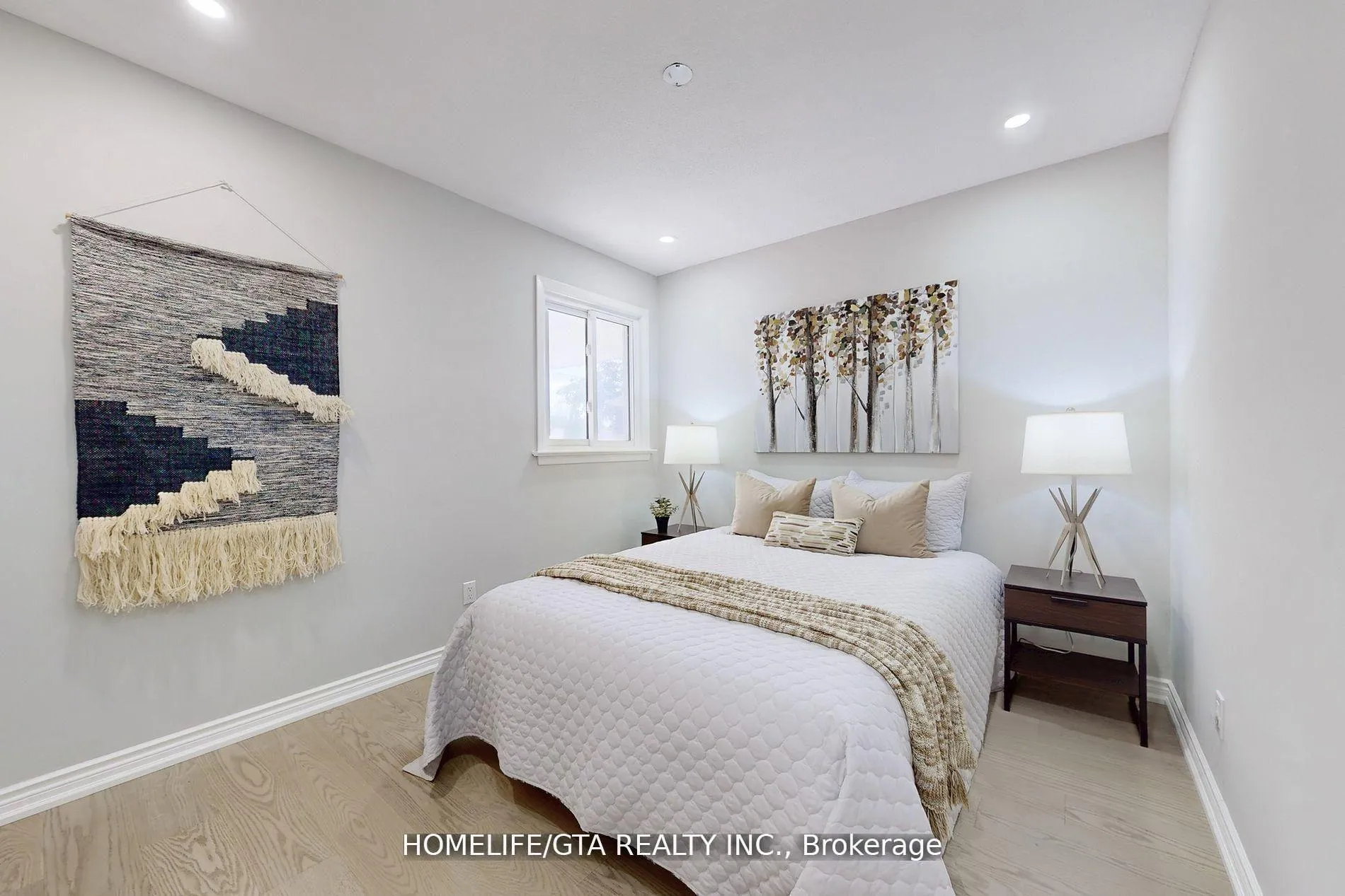 Photo 20 of 16 Woolwick Drive, Scarborough, Woburn — HOMEH