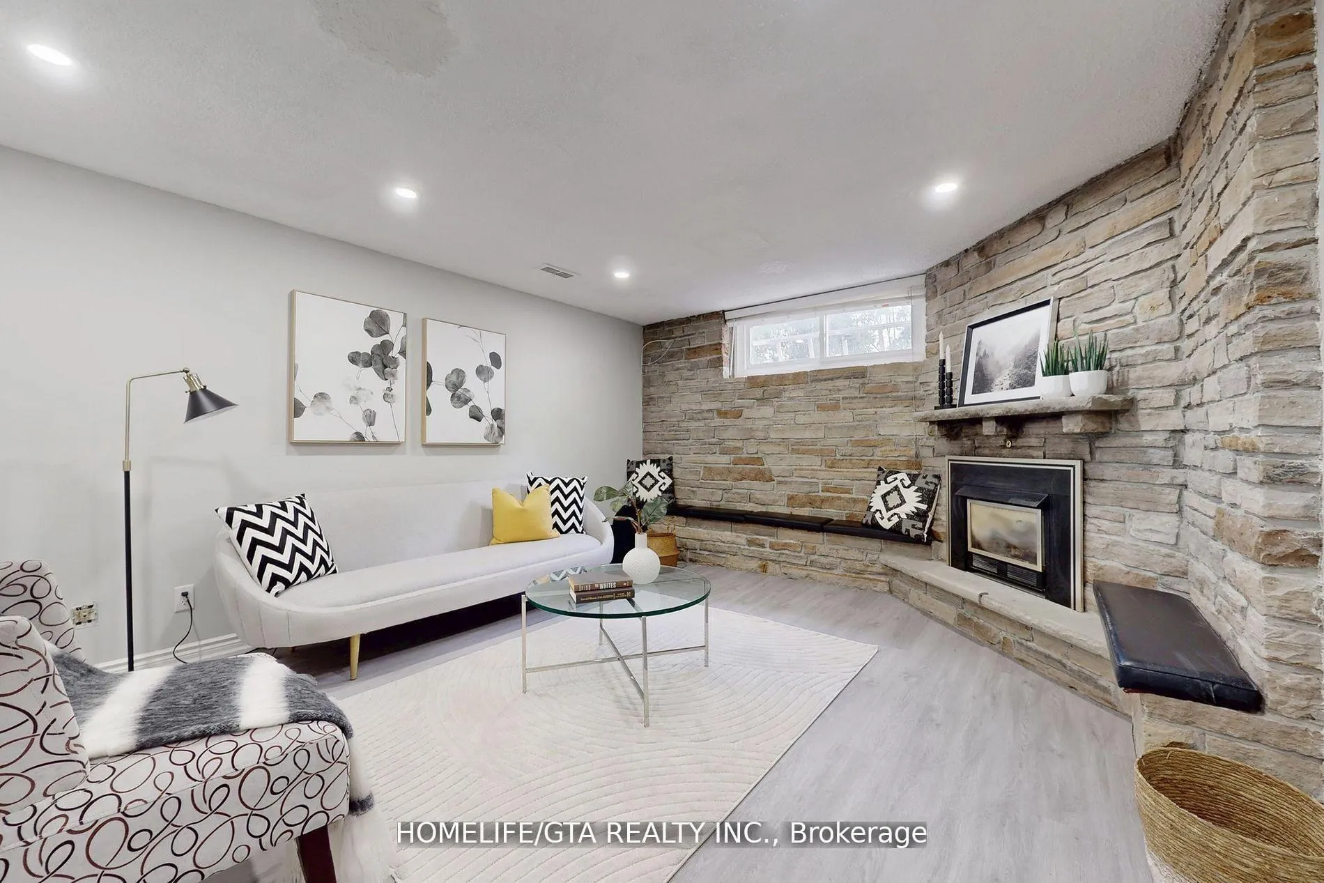 Photo 29 of 16 Woolwick Drive, Scarborough, Woburn — HOMEH