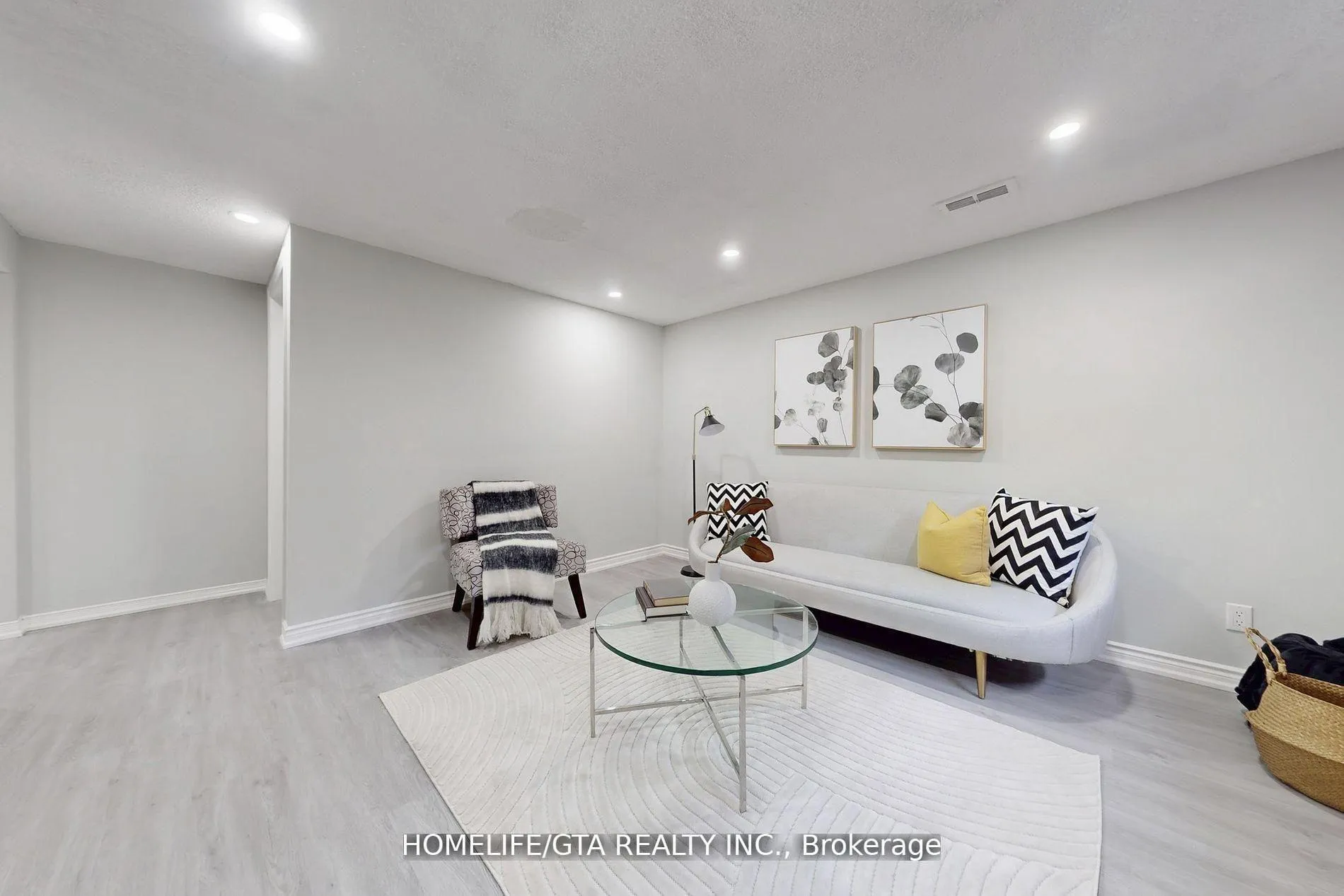 Photo 30 of 16 Woolwick Drive, Scarborough, Woburn — HOMEH