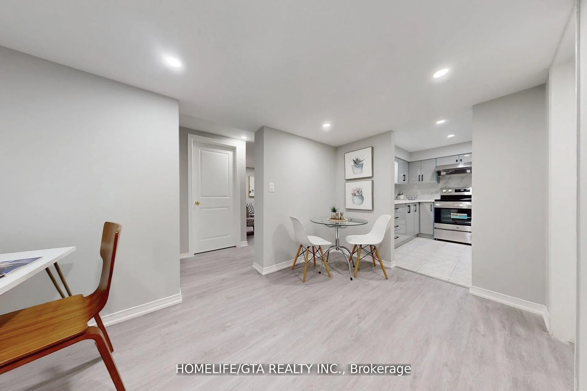 Photo 36 of 16 Woolwick Drive, Scarborough, Woburn — HOMEH