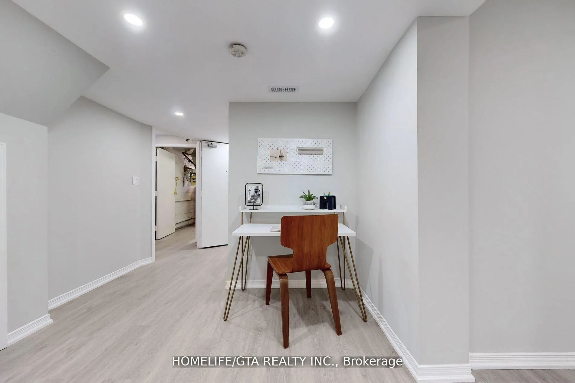 Photo 38 of 16 Woolwick Drive, Scarborough, Woburn — HOMEH