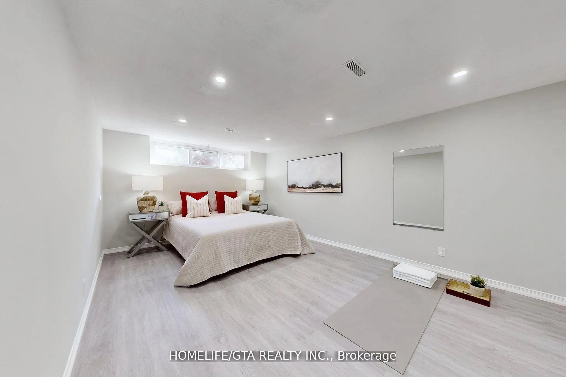 Photo 39 of 16 Woolwick Drive, Scarborough, Woburn — HOMEH