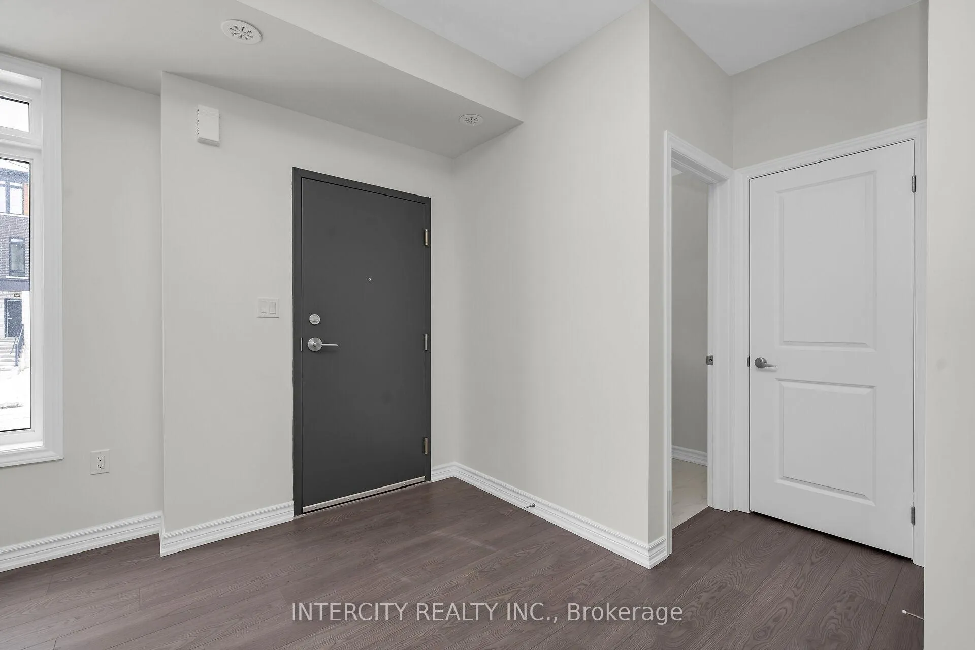Photo 3 of Unit 55Z, 168 Petch Avenue, Caledon, Rural Caledon — HOMEH