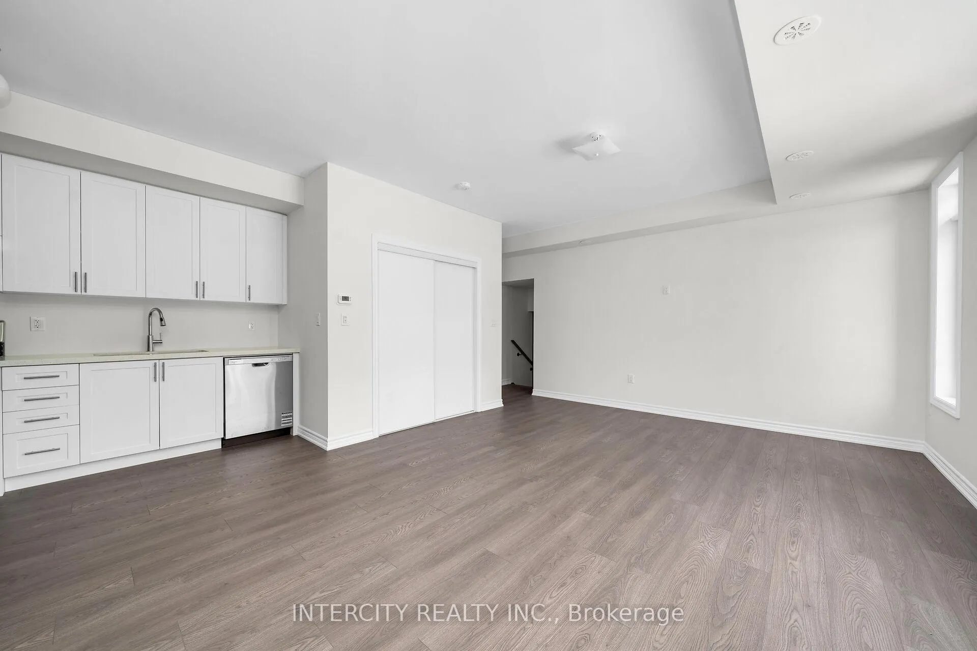 Photo 5 of Unit 55Z, 168 Petch Avenue, Caledon, Rural Caledon — HOMEH