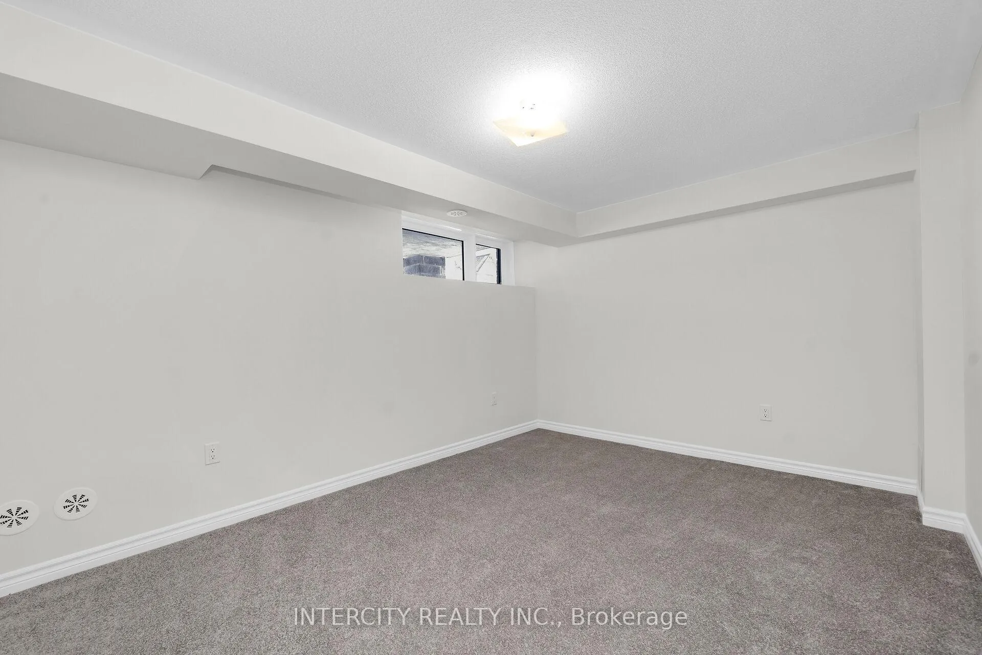 Photo 11 of Unit 55Z, 168 Petch Avenue, Caledon, Rural Caledon — HOMEH