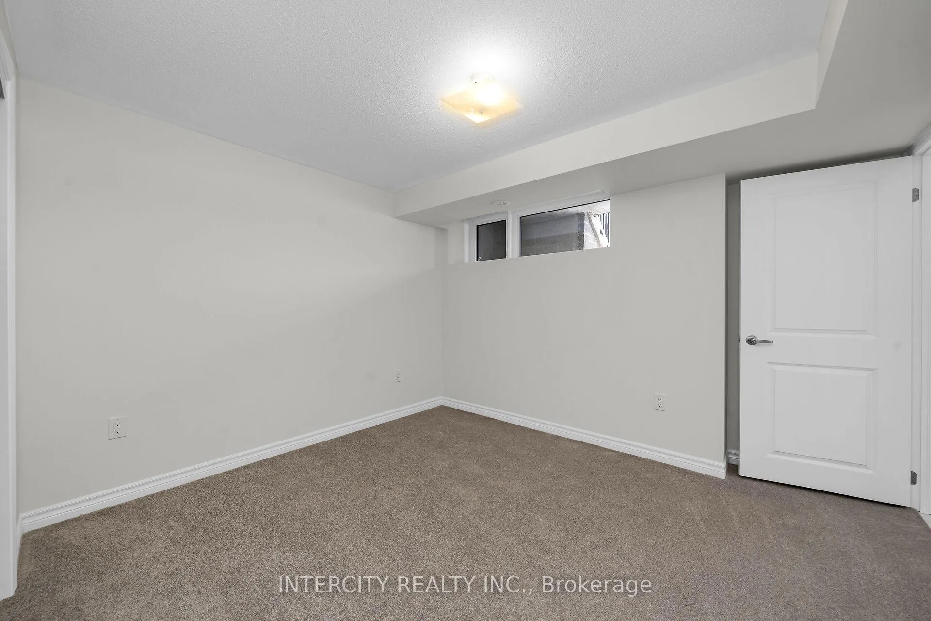 Photo 13 of Unit 55Z, 168 Petch Avenue, Caledon, Rural Caledon — HOMEH