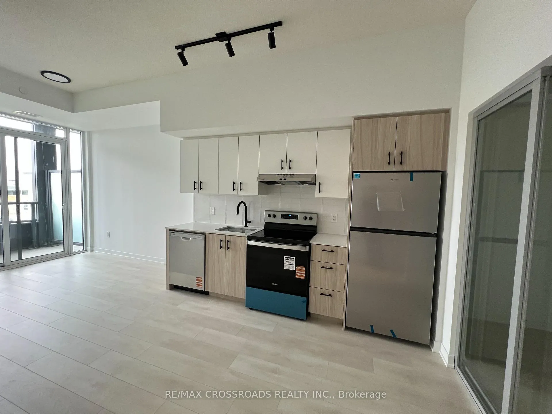 Photo 4 of Unit 322, 4878 Powers Common, Burlington, Appleby — HOMEH