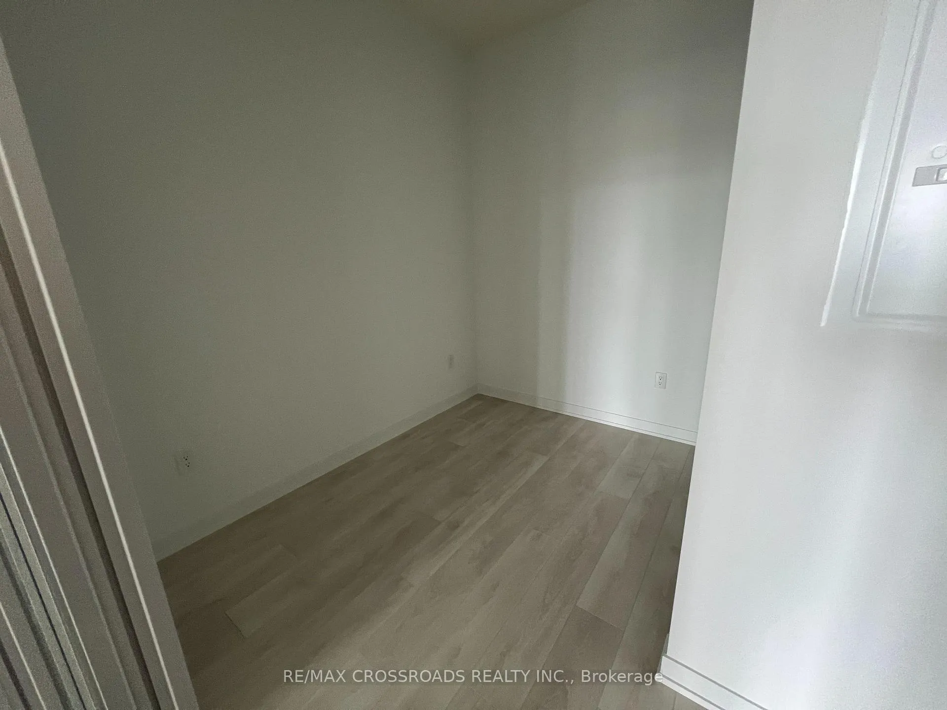 Photo 5 of Unit 322, 4878 Powers Common, Burlington, Appleby — HOMEH