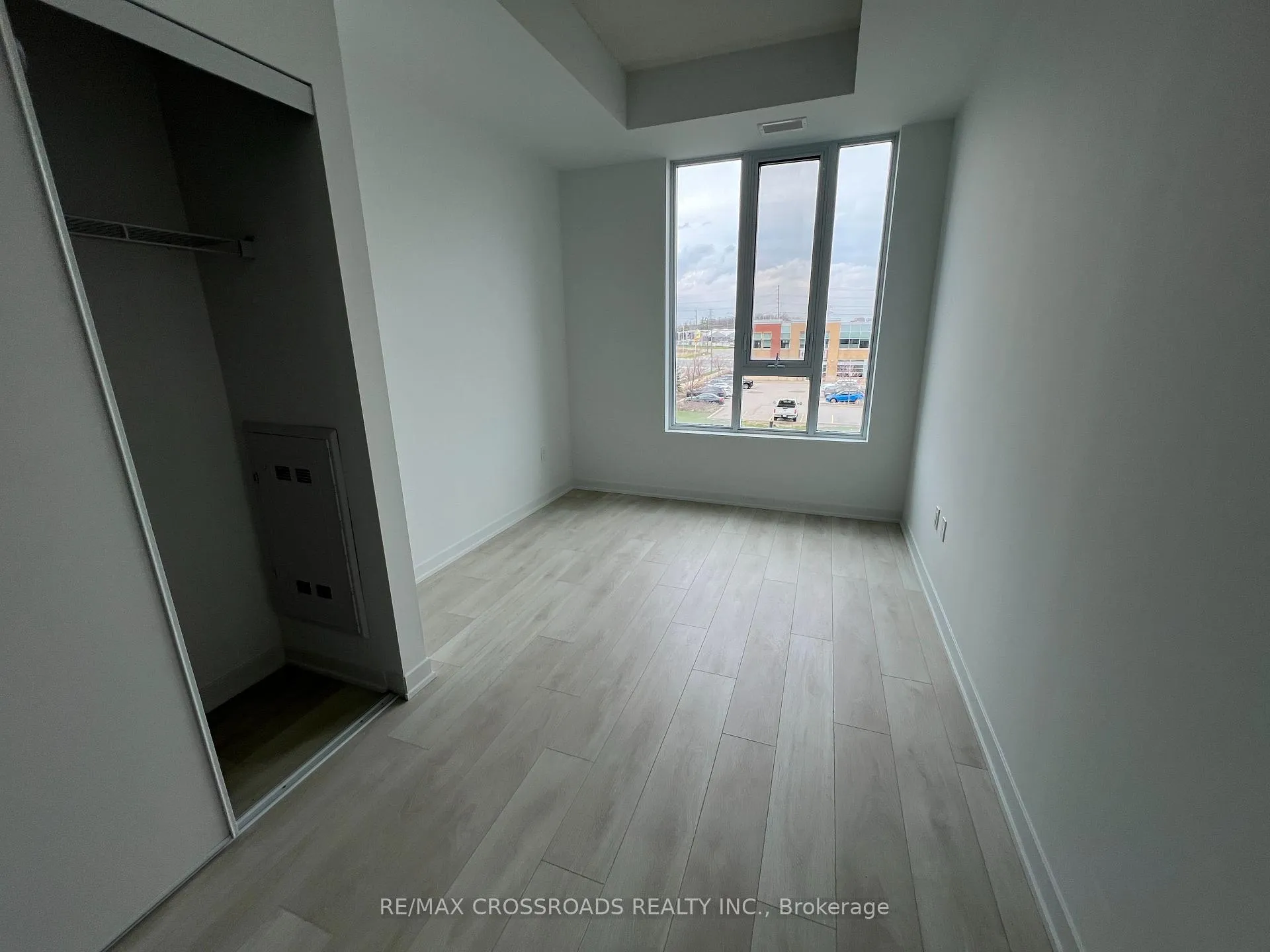 Photo 8 of Unit 322, 4878 Powers Common, Burlington, Appleby — HOMEH