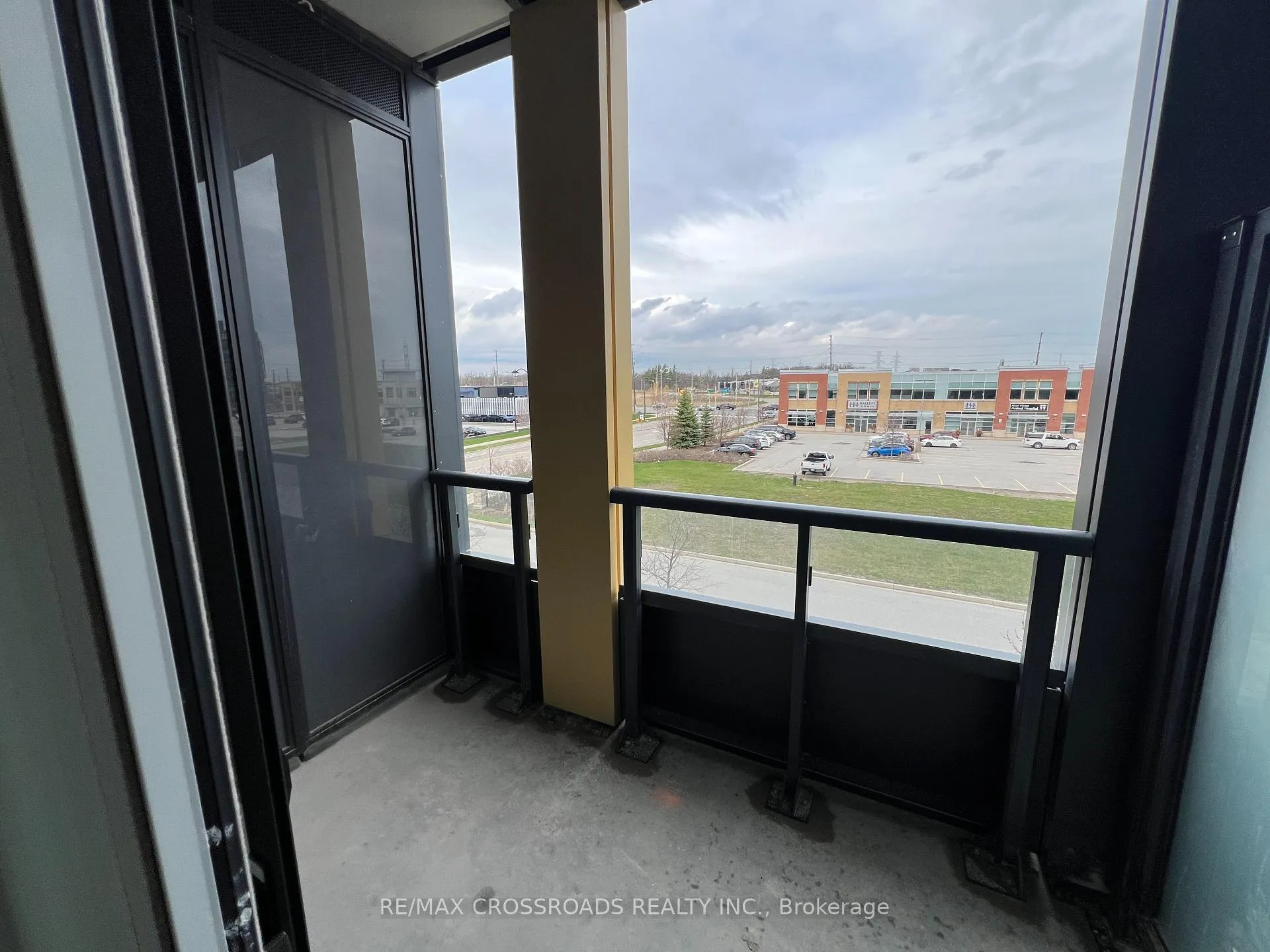 Photo 13 of Unit 322, 4878 Powers Common, Burlington, Appleby — HOMEH
