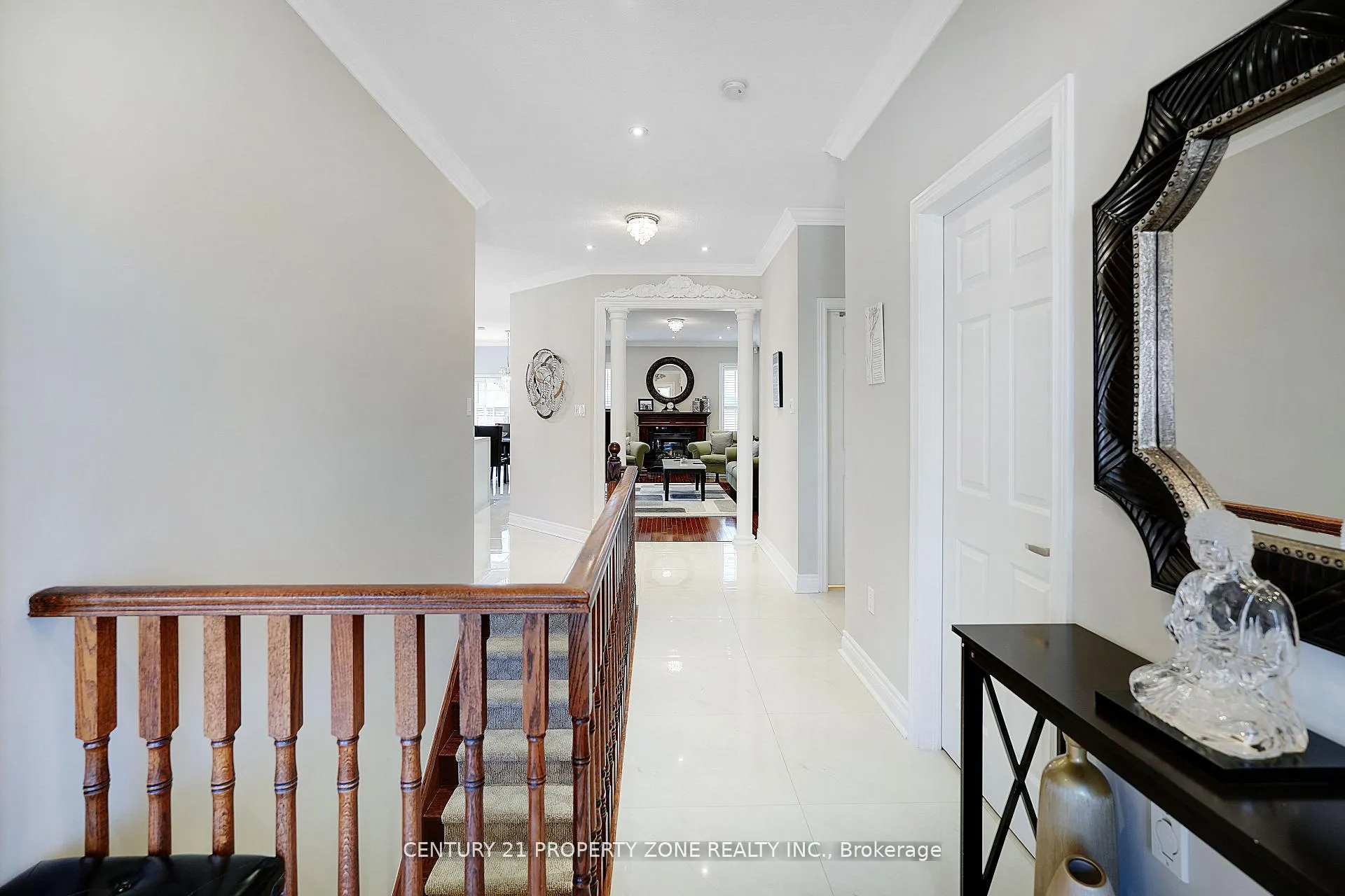 Photo 3 of 38 Castlegate Boulevard, Brampton, Bram East — HOMEH