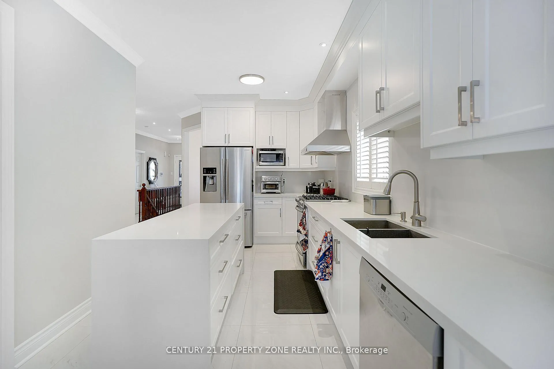 Photo 10 of 38 Castlegate Boulevard, Brampton, Bram East — HOMEH
