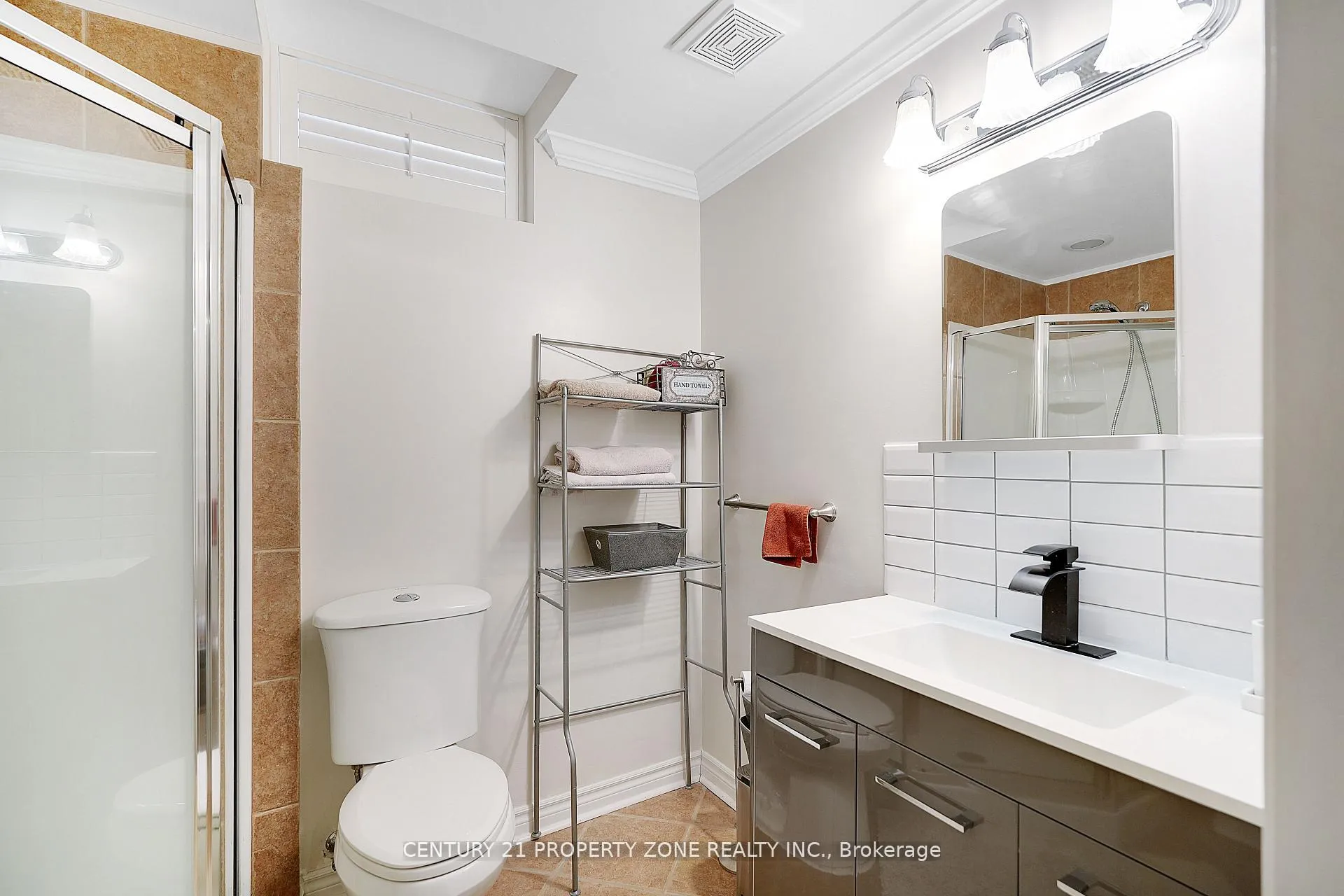 Photo 21 of 38 Castlegate Boulevard, Brampton, Bram East — HOMEH