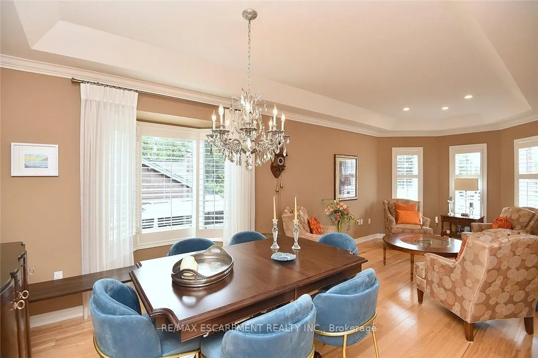 Photo 4 of Unit 5, 97 Sunvale Place, Hamilton, Lakeshore — HOMEH