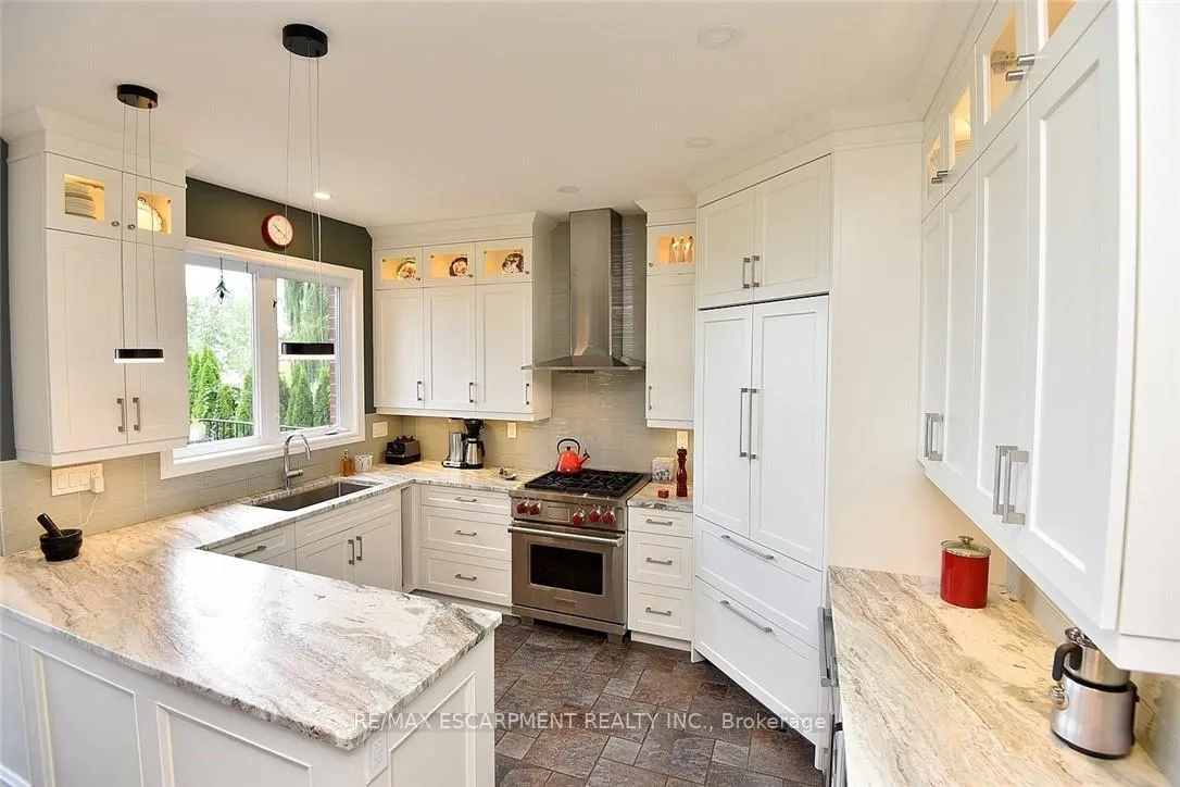 Photo 7 of Unit 5, 97 Sunvale Place, Hamilton, Lakeshore — HOMEH