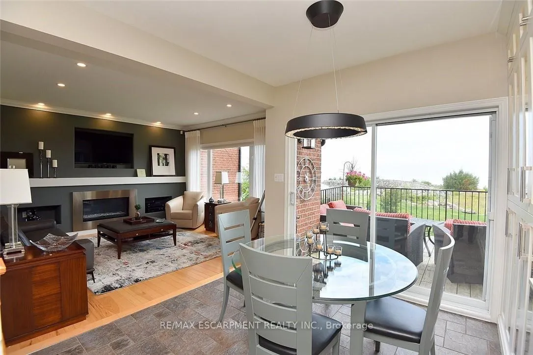 Photo 9 of Unit 5, 97 Sunvale Place, Hamilton, Lakeshore — HOMEH
