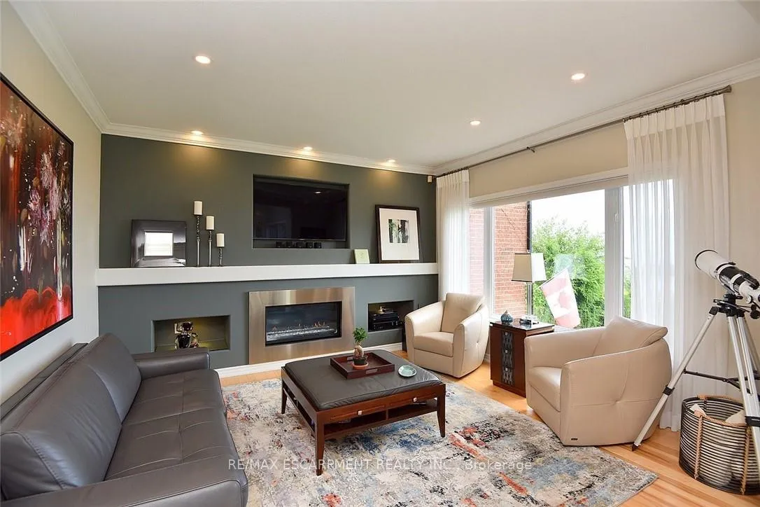 Photo 12 of Unit 5, 97 Sunvale Place, Hamilton, Lakeshore — HOMEH