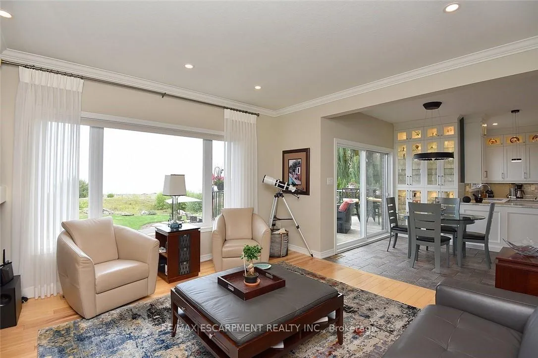 Photo 13 of Unit 5, 97 Sunvale Place, Hamilton, Lakeshore — HOMEH