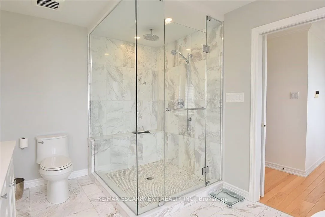 Photo 15 of Unit 5, 97 Sunvale Place, Hamilton, Lakeshore — HOMEH