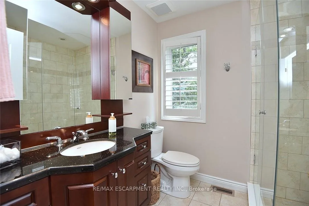 Photo 22 of Unit 5, 97 Sunvale Place, Hamilton, Lakeshore — HOMEH