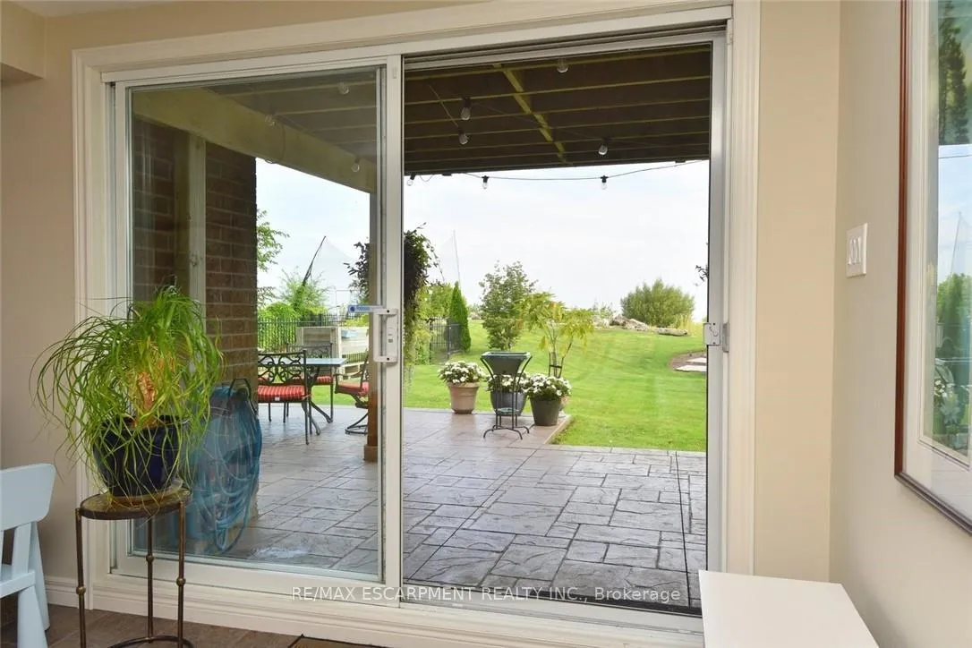 Photo 24 of Unit 5, 97 Sunvale Place, Hamilton, Lakeshore — HOMEH