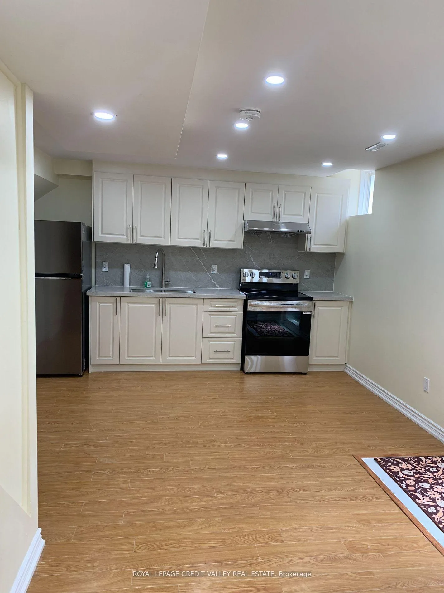 Photo 1 of 17 Patience Drive, Brampton, Fletcher's Meadow — HOMEH