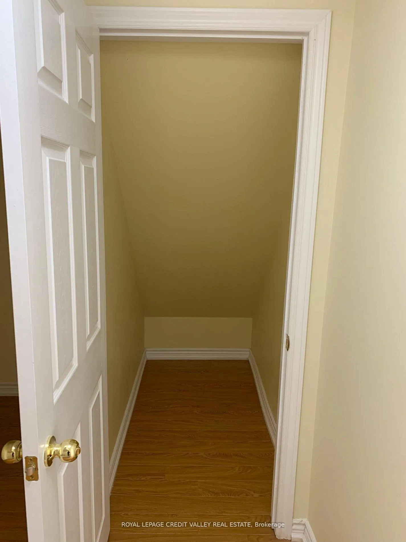 Photo 16 of 17 Patience Drive, Brampton, Fletcher's Meadow — HOMEH