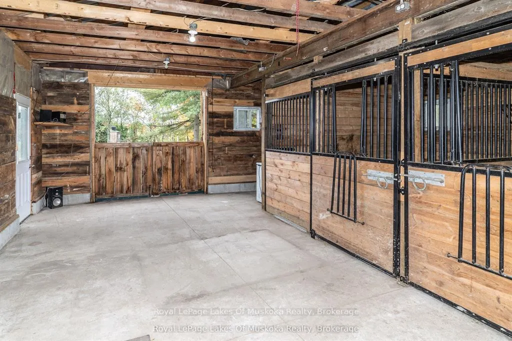 Photo 34 of 1741 Doe Lake Road, Gravenhurst, Muskoka (S) — HOMEH
