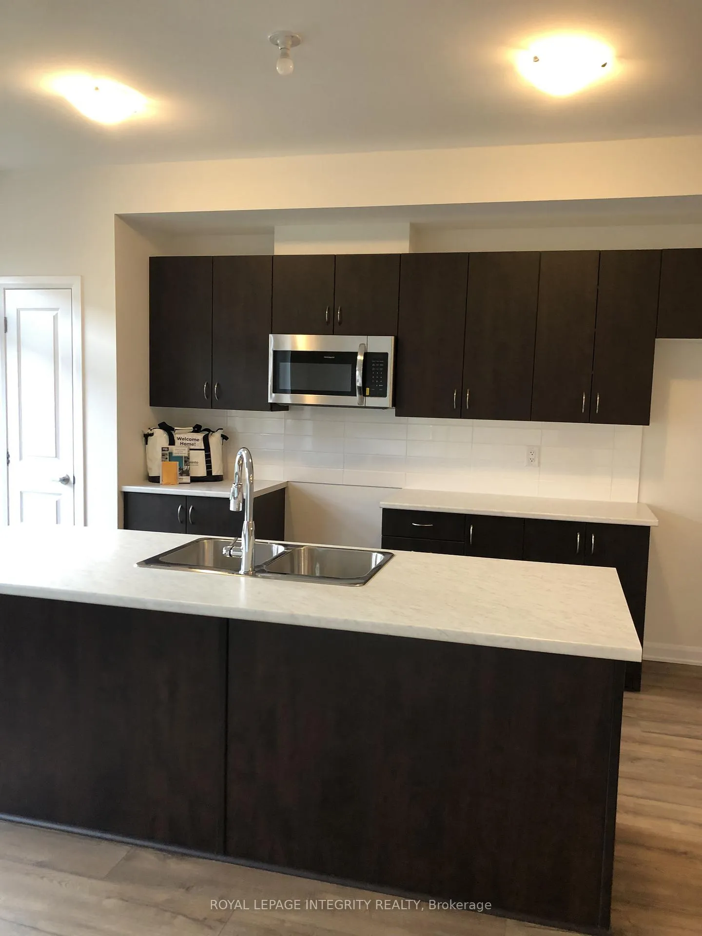Photo 5 of 130 Maynooth Court, Ottawa, Barrhaven - Half Moon Bay — HOMEH