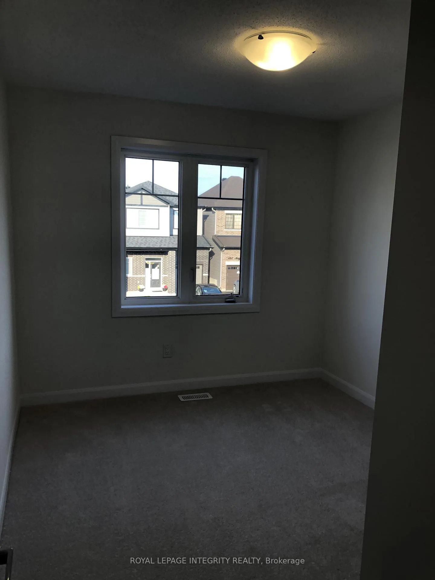 Photo 6 of 130 Maynooth Court, Ottawa, Barrhaven - Half Moon Bay — HOMEH