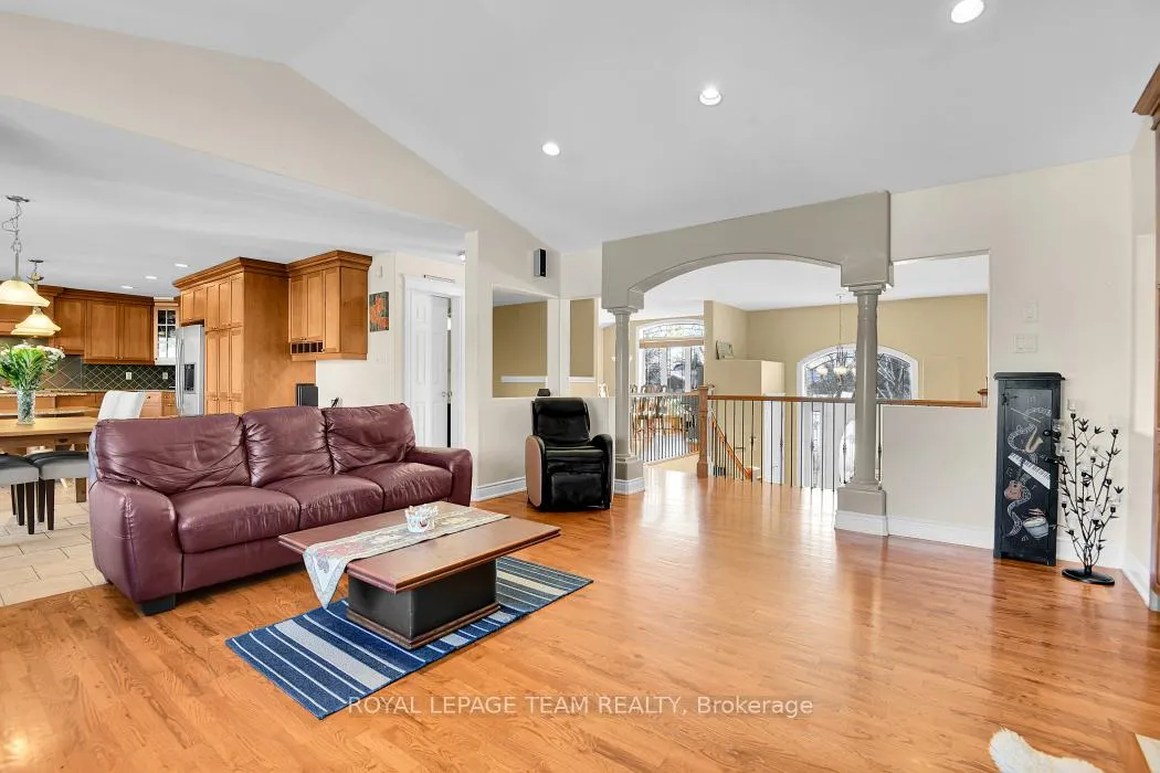Photo 7 of 6637 Stanmore Street, Ottawa, Greely — HOMEH