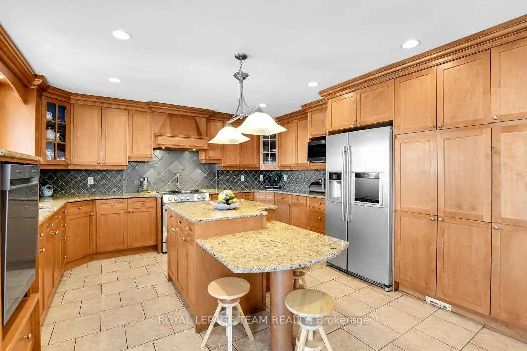 Photo 12 of 6637 Stanmore Street, Ottawa, Greely — HOMEH