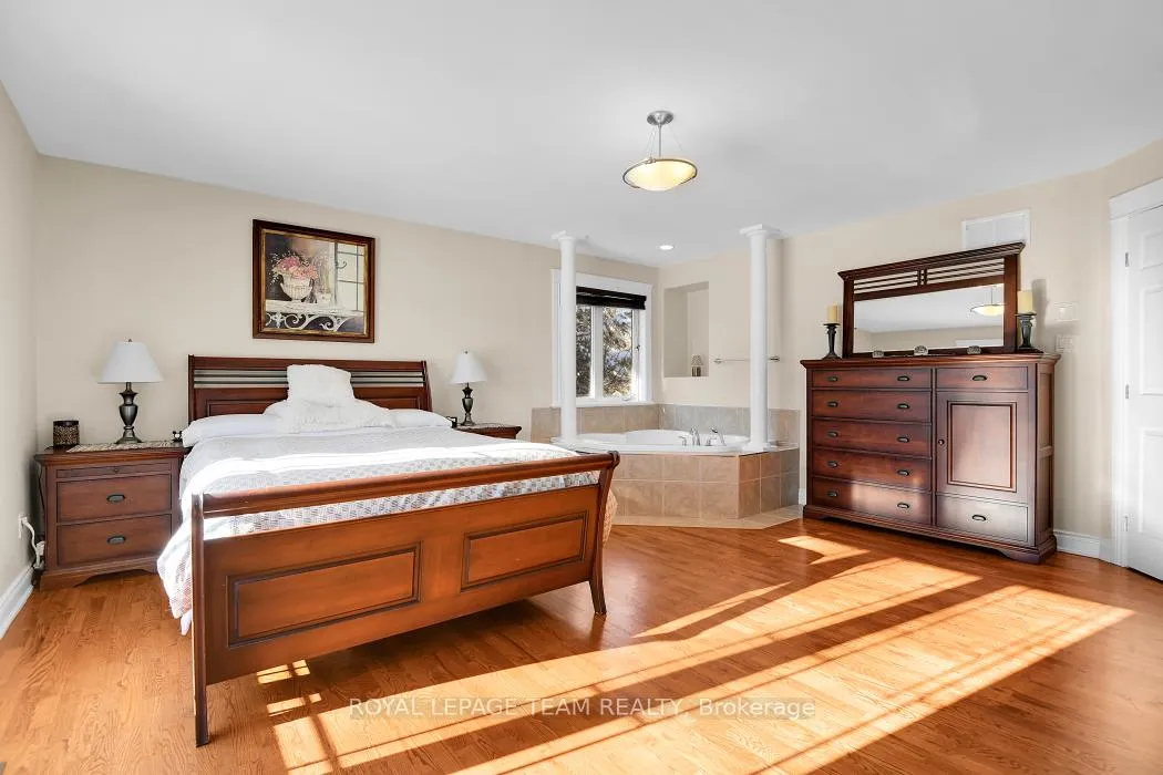 Photo 17 of 6637 Stanmore Street, Ottawa, Greely — HOMEH