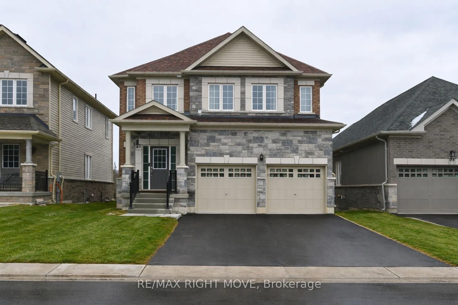 Front of 73 Atlantis Drive