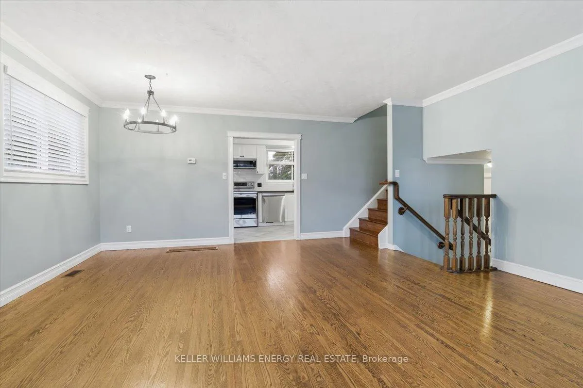 Photo 3 of 317 Central Park Boulevard N, Oshawa, O'Neill — HOMEH