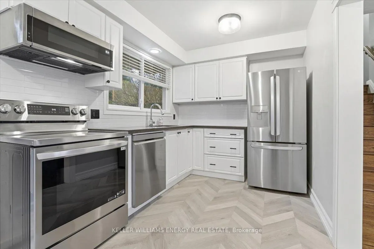 Photo 4 of 317 Central Park Boulevard N, Oshawa, O'Neill — HOMEH