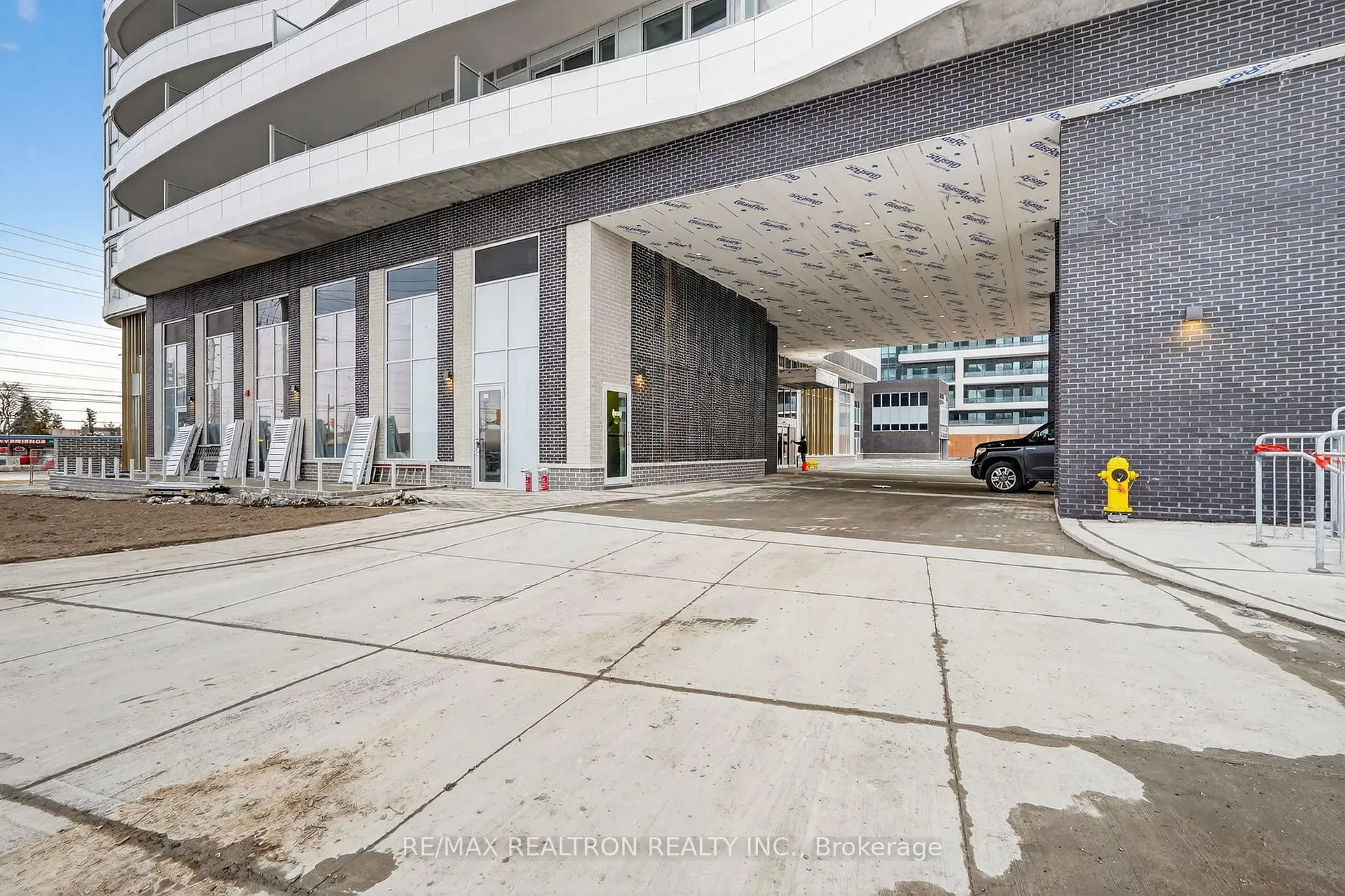 Photo 6 of Unit 2401, 1010 Sandy Beach Road, Pickering, Bay Ridges — HOMEH