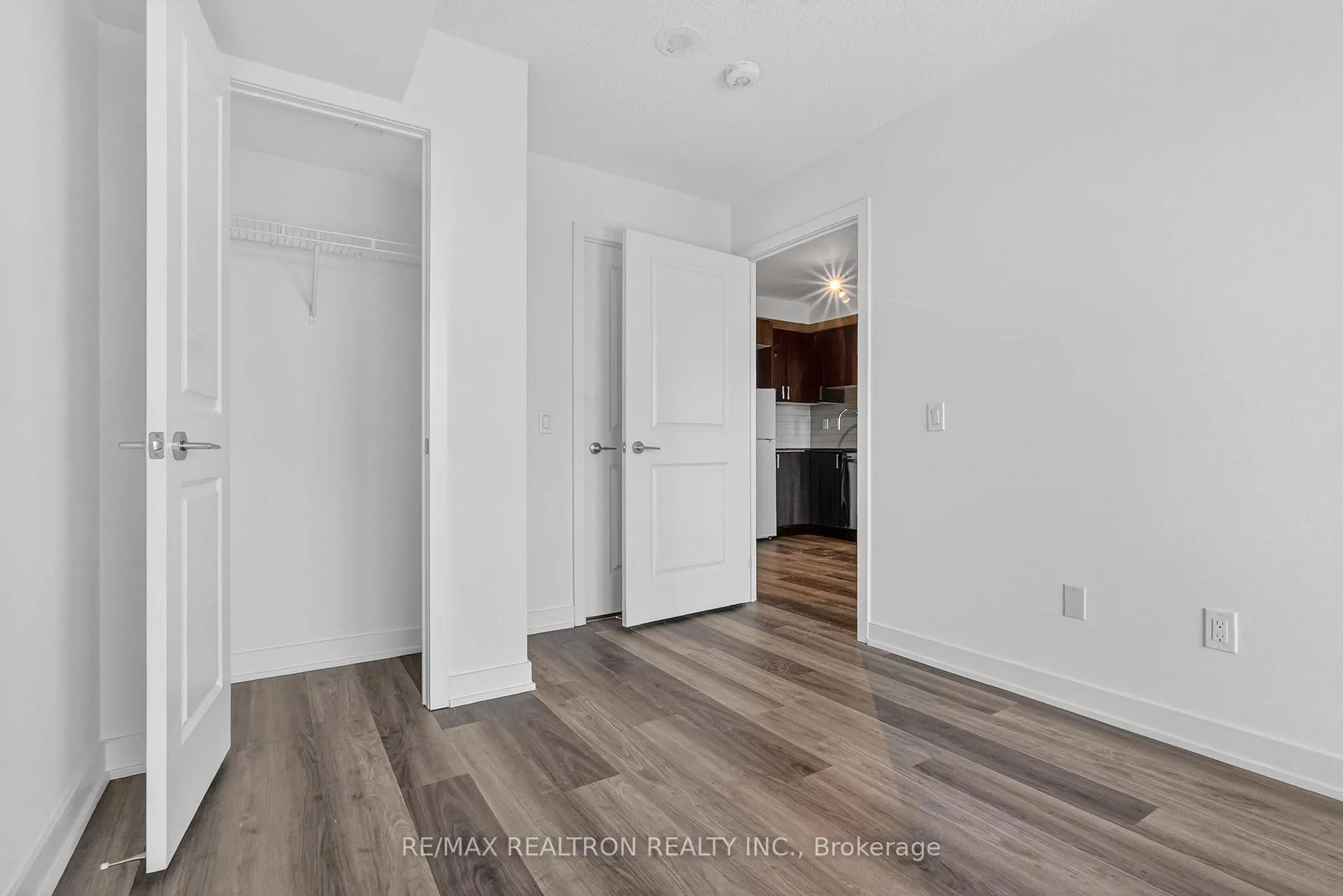 Photo 15 of Unit 2401, 1010 Sandy Beach Road, Pickering, Bay Ridges — HOMEH