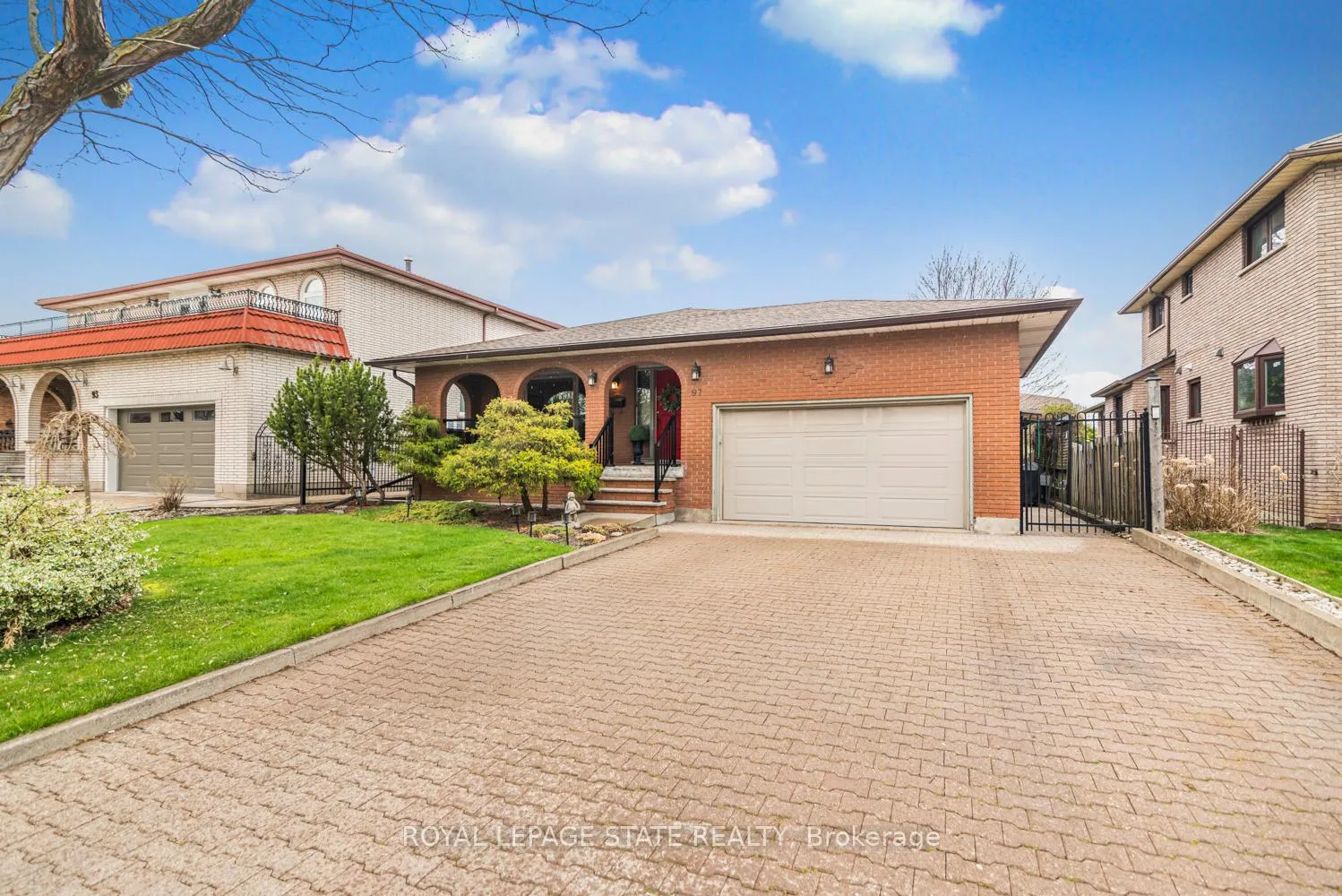 Photo 2 of 97 Albion Falls Boulevard, Hamilton, Albion Falls — HOMEH