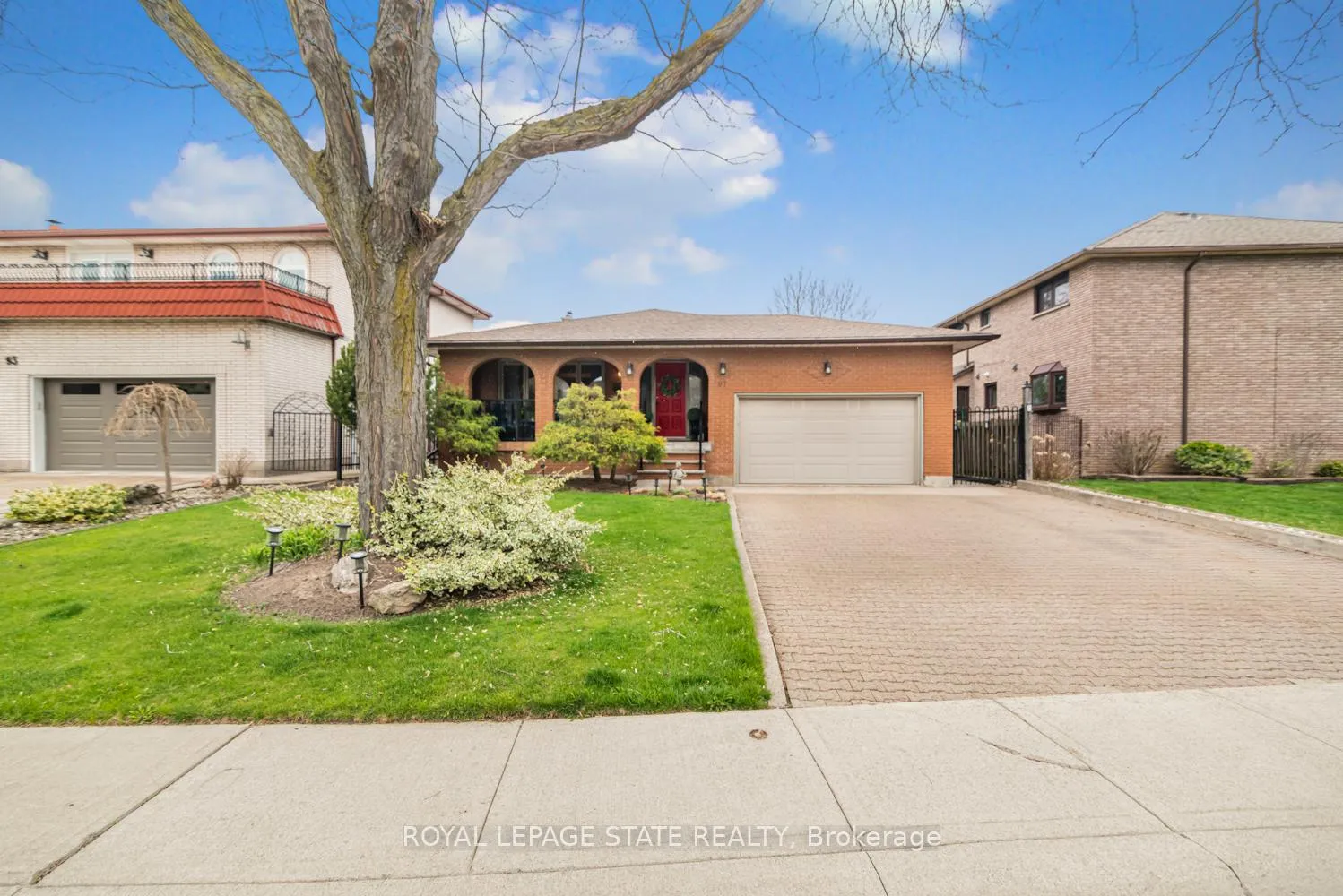 Photo 3 of 97 Albion Falls Boulevard, Hamilton, Albion Falls — HOMEH